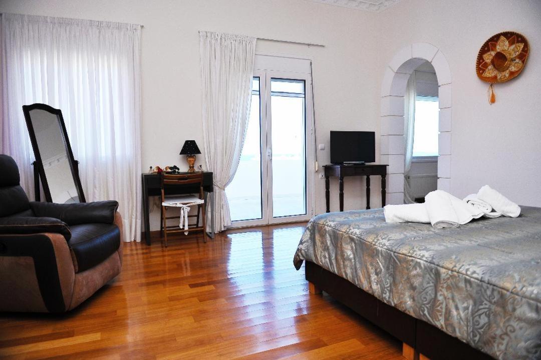 Villa Aphrodite Kolimvárion Luaran gambar